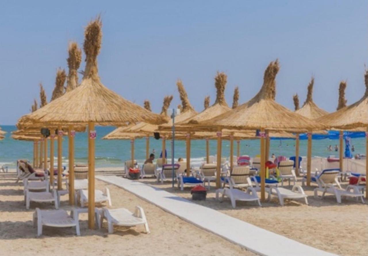 Velier Holiday Apartments Mamaia Extérieur photo