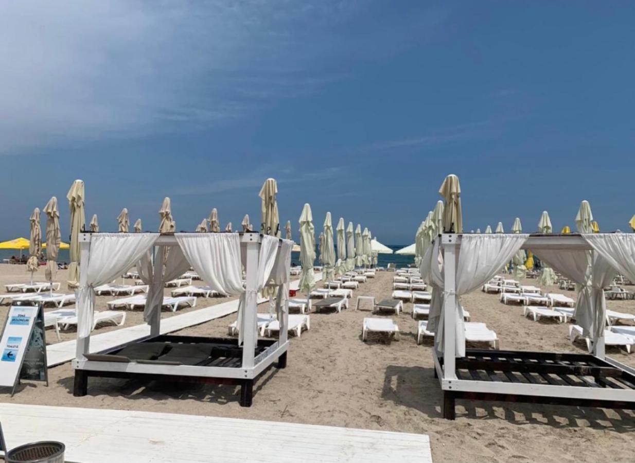 Velier Holiday Apartments Mamaia Extérieur photo