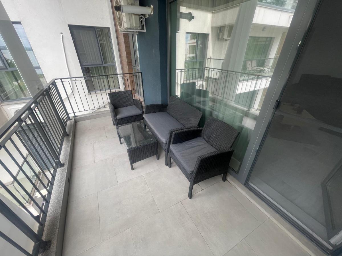 Velier Holiday Apartments Mamaia Extérieur photo