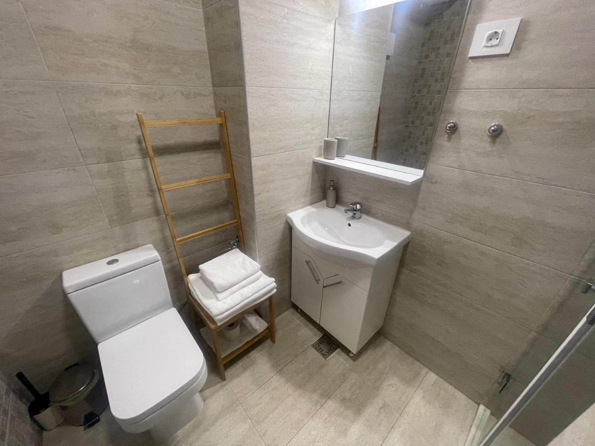 Velier Holiday Apartments Mamaia Extérieur photo